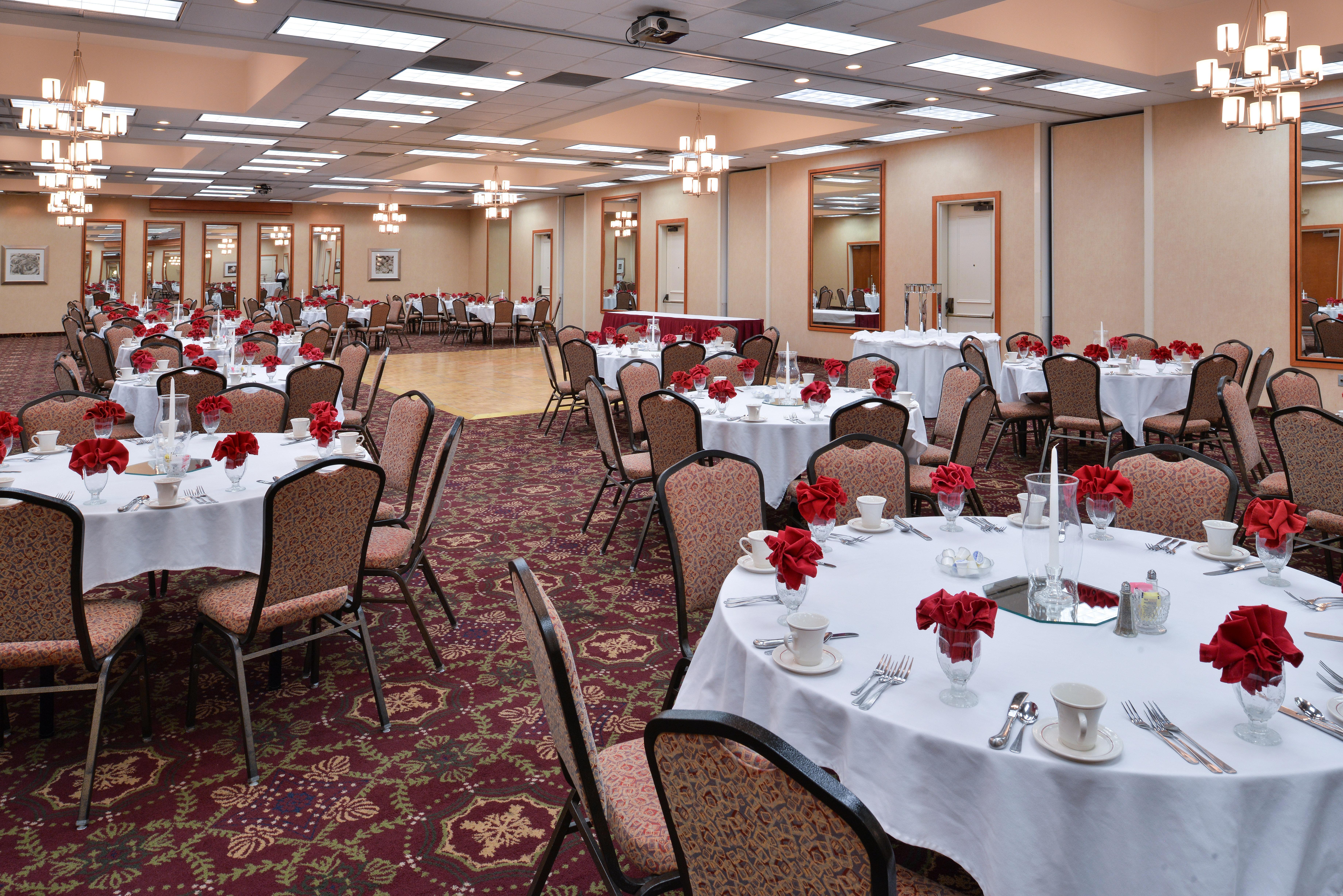 Holiday Inn Martinsburg By Ihg Екстер'єр фото