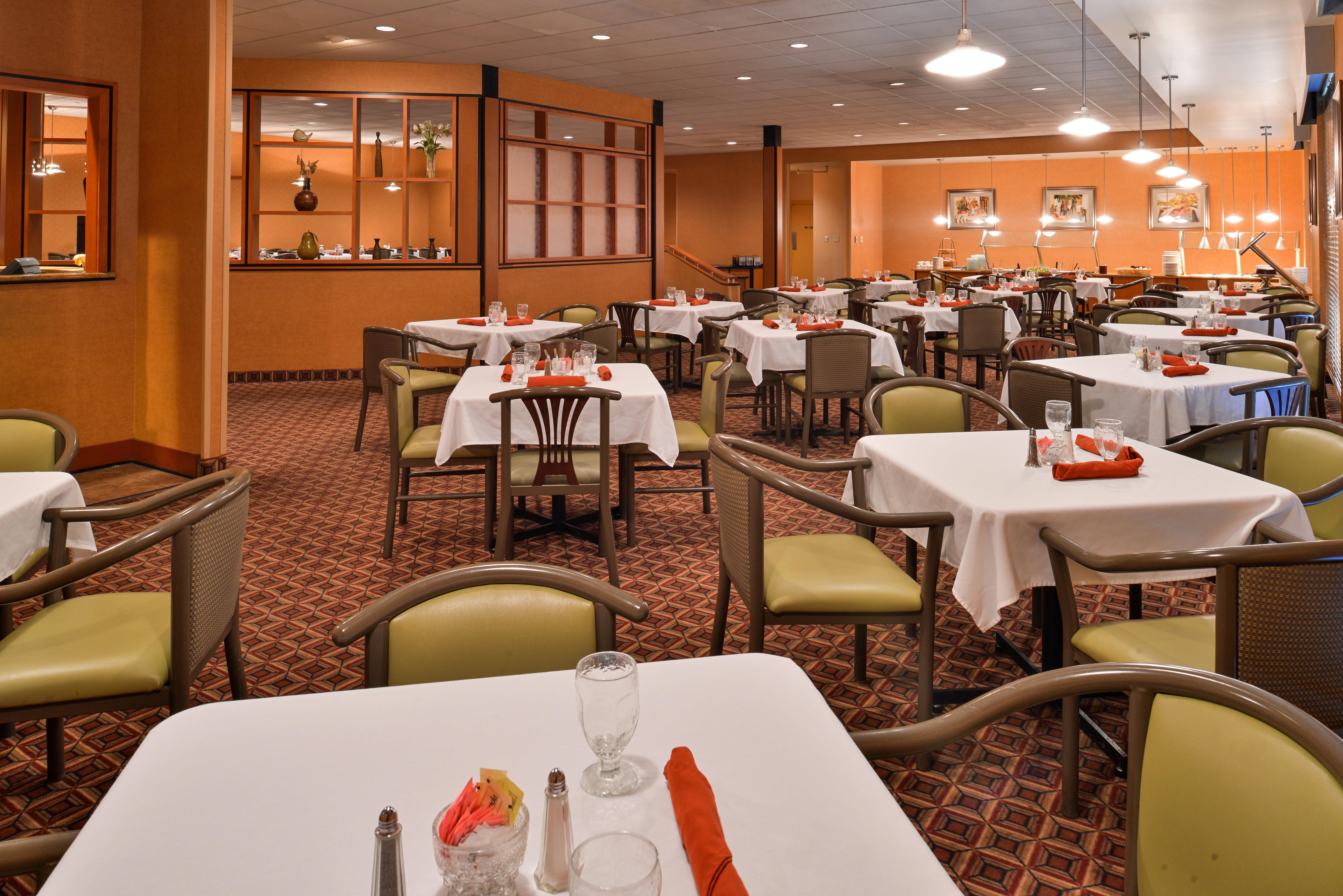 Holiday Inn Martinsburg By Ihg Екстер'єр фото