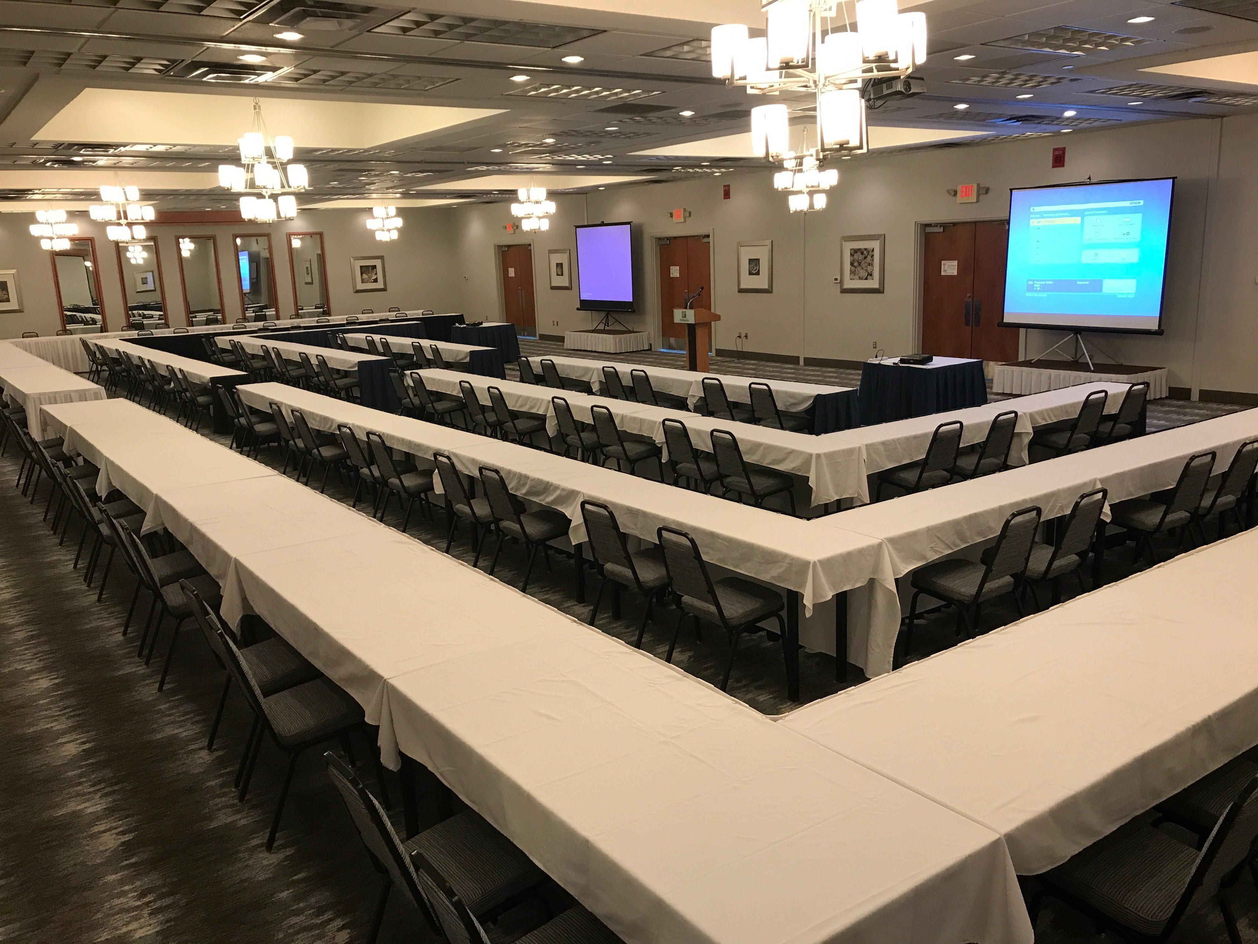 Holiday Inn Martinsburg By Ihg Екстер'єр фото