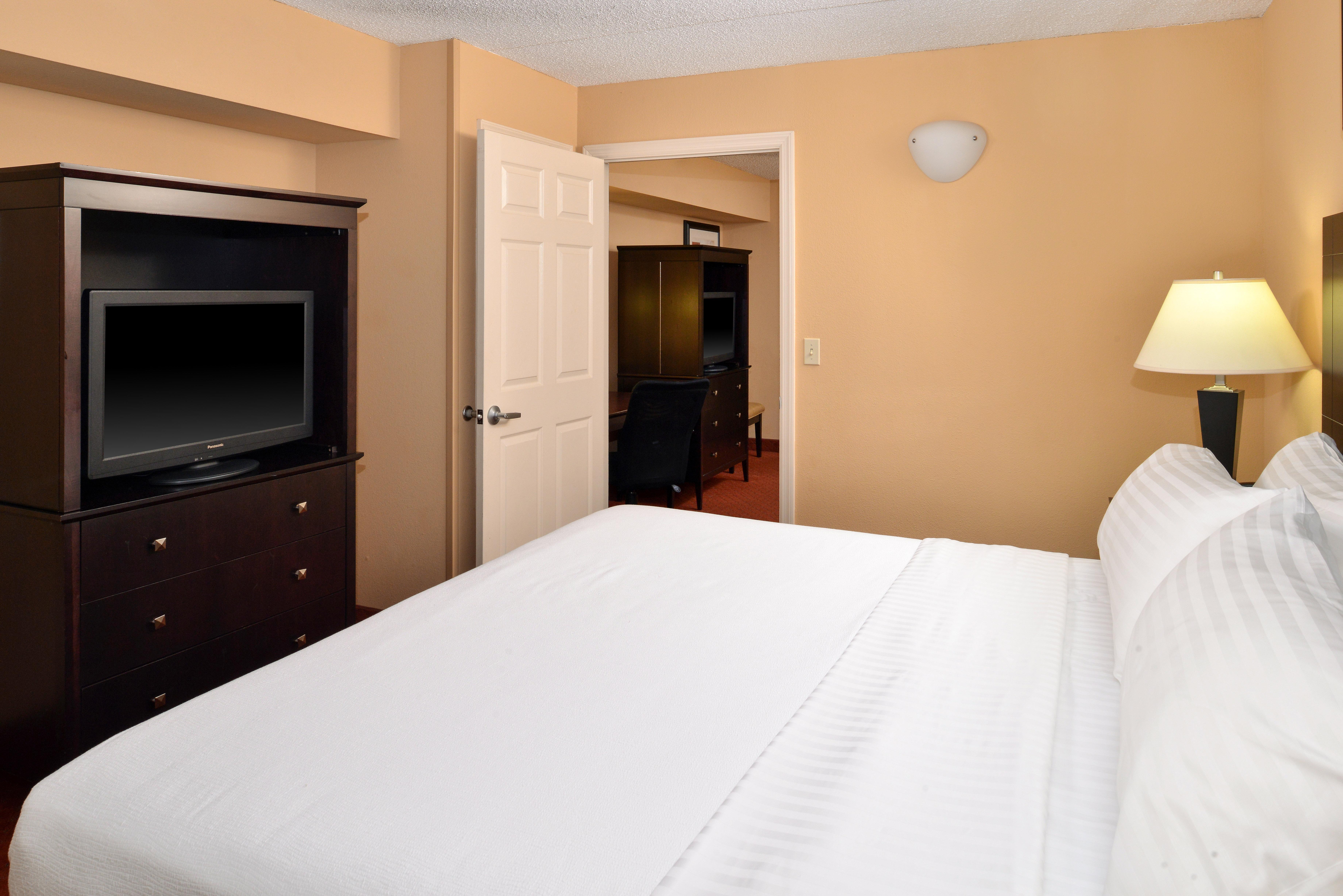 Holiday Inn Martinsburg By Ihg Екстер'єр фото