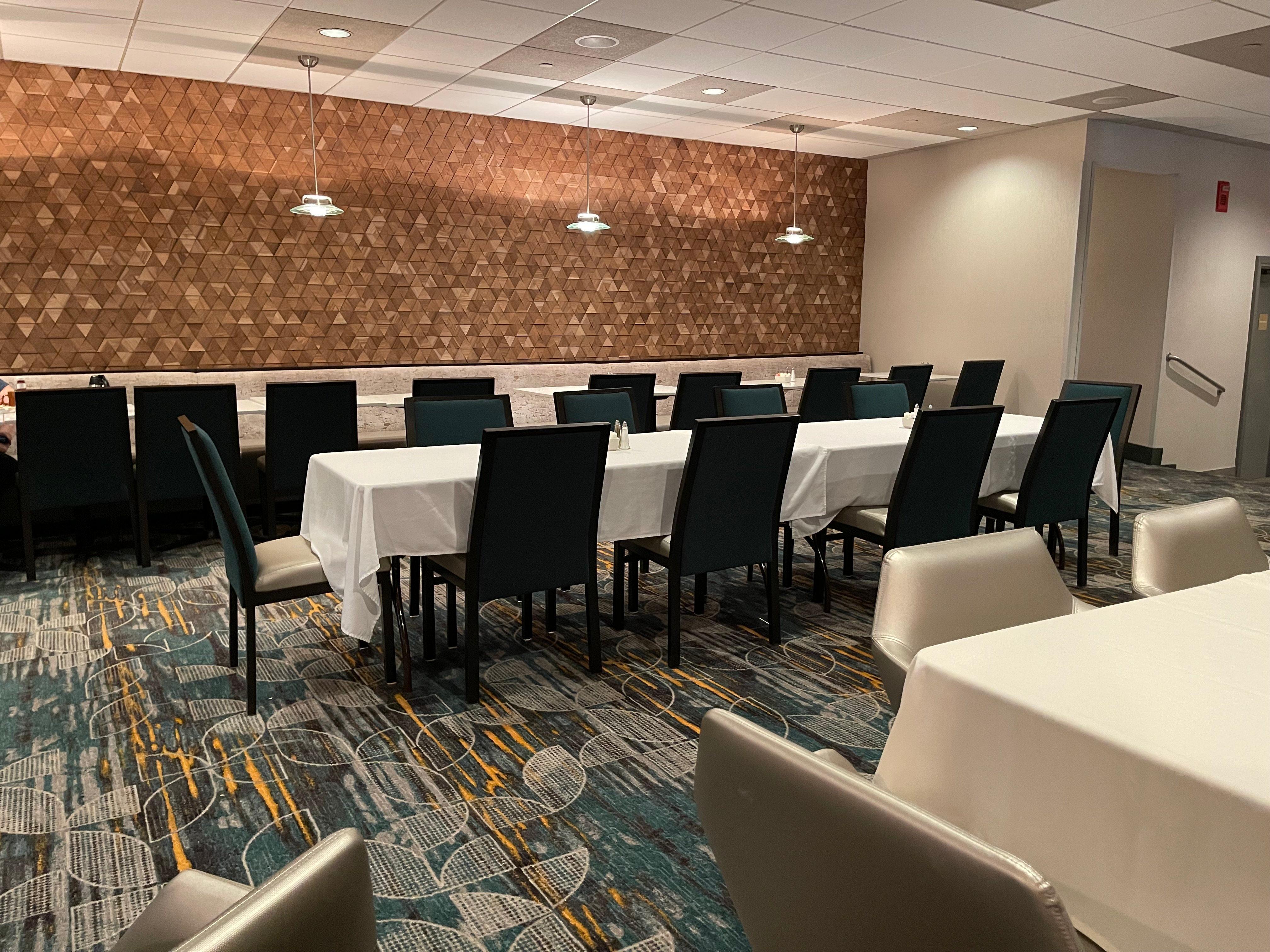 Holiday Inn Martinsburg By Ihg Екстер'єр фото