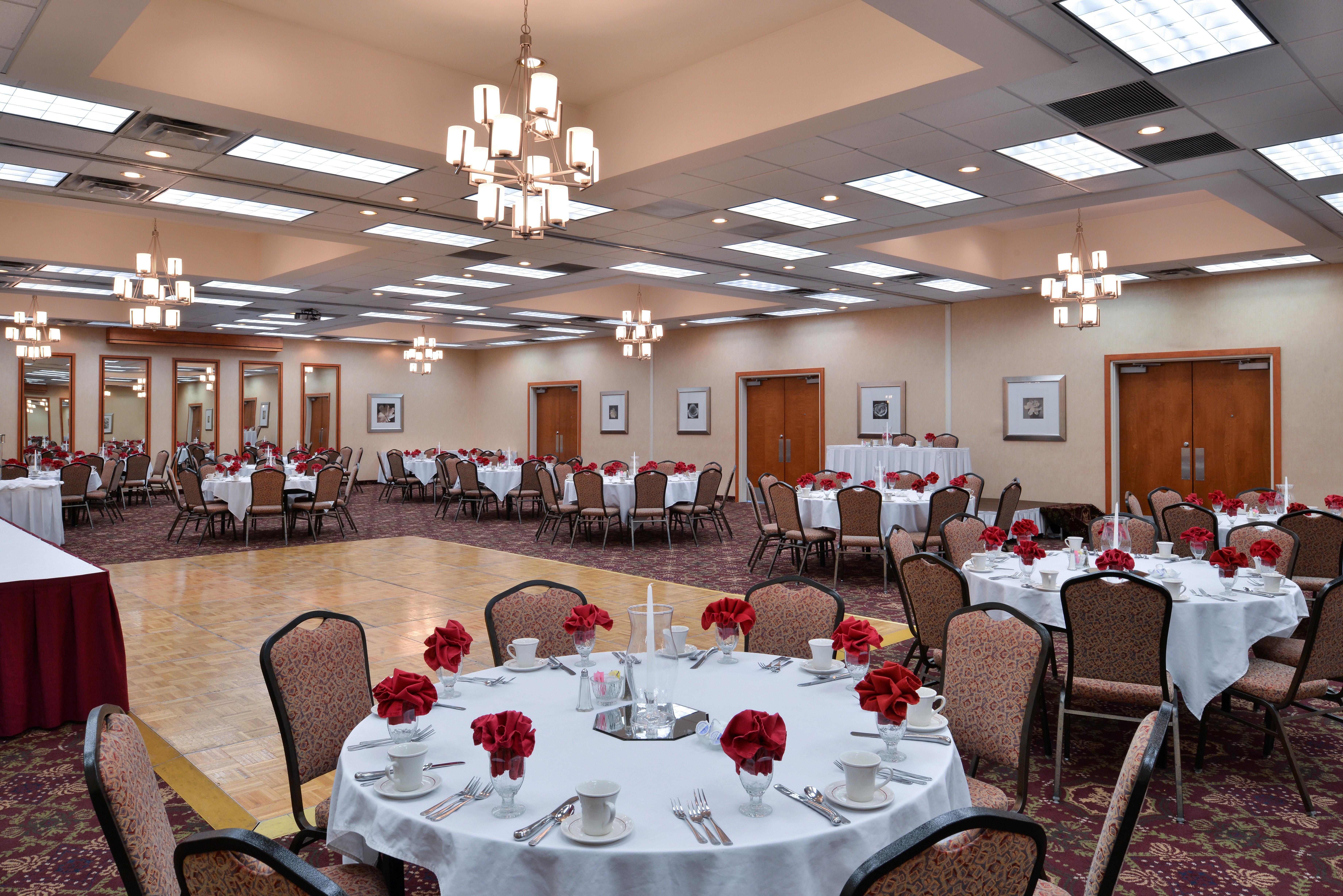 Holiday Inn Martinsburg By Ihg Екстер'єр фото