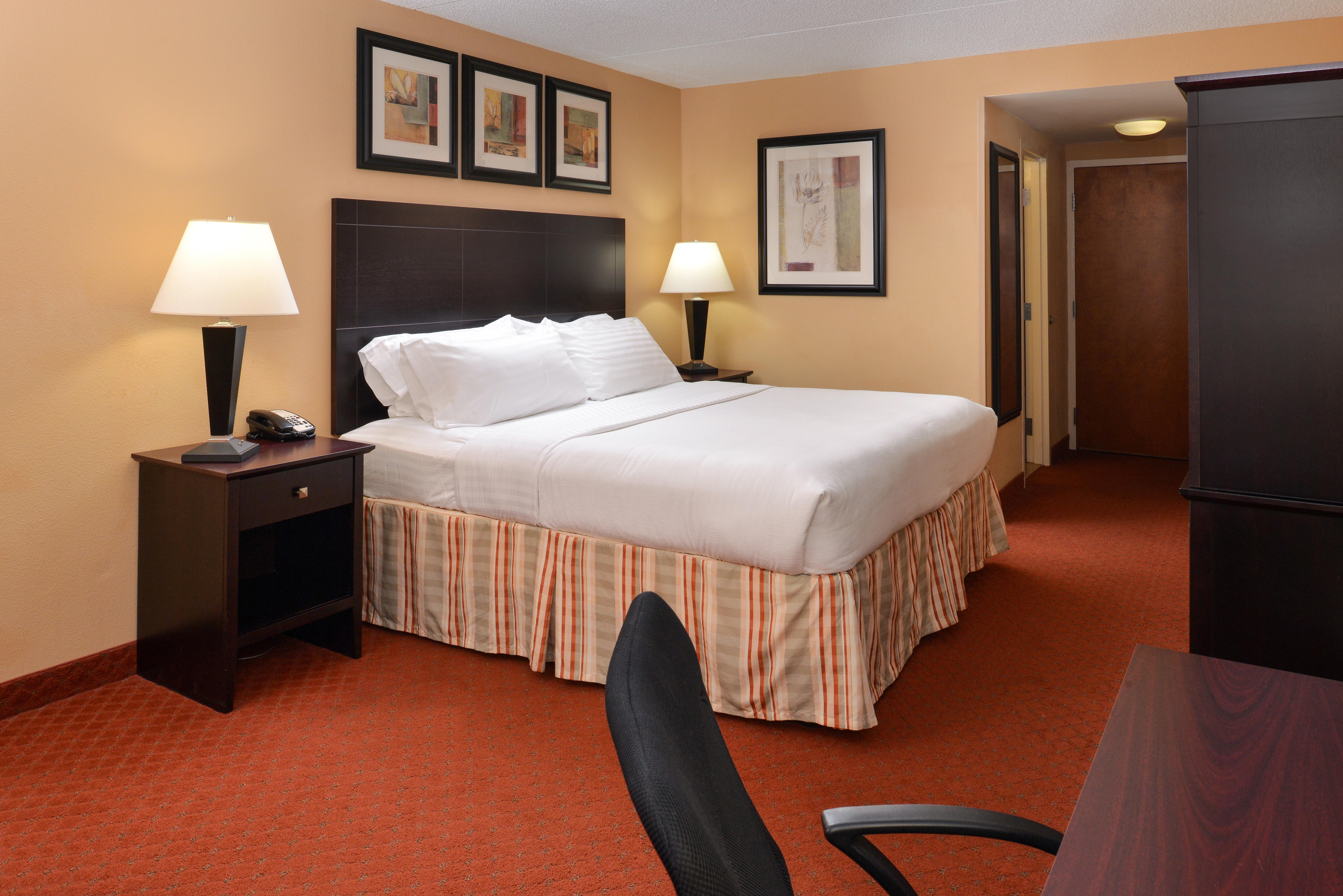 Holiday Inn Martinsburg By Ihg Екстер'єр фото