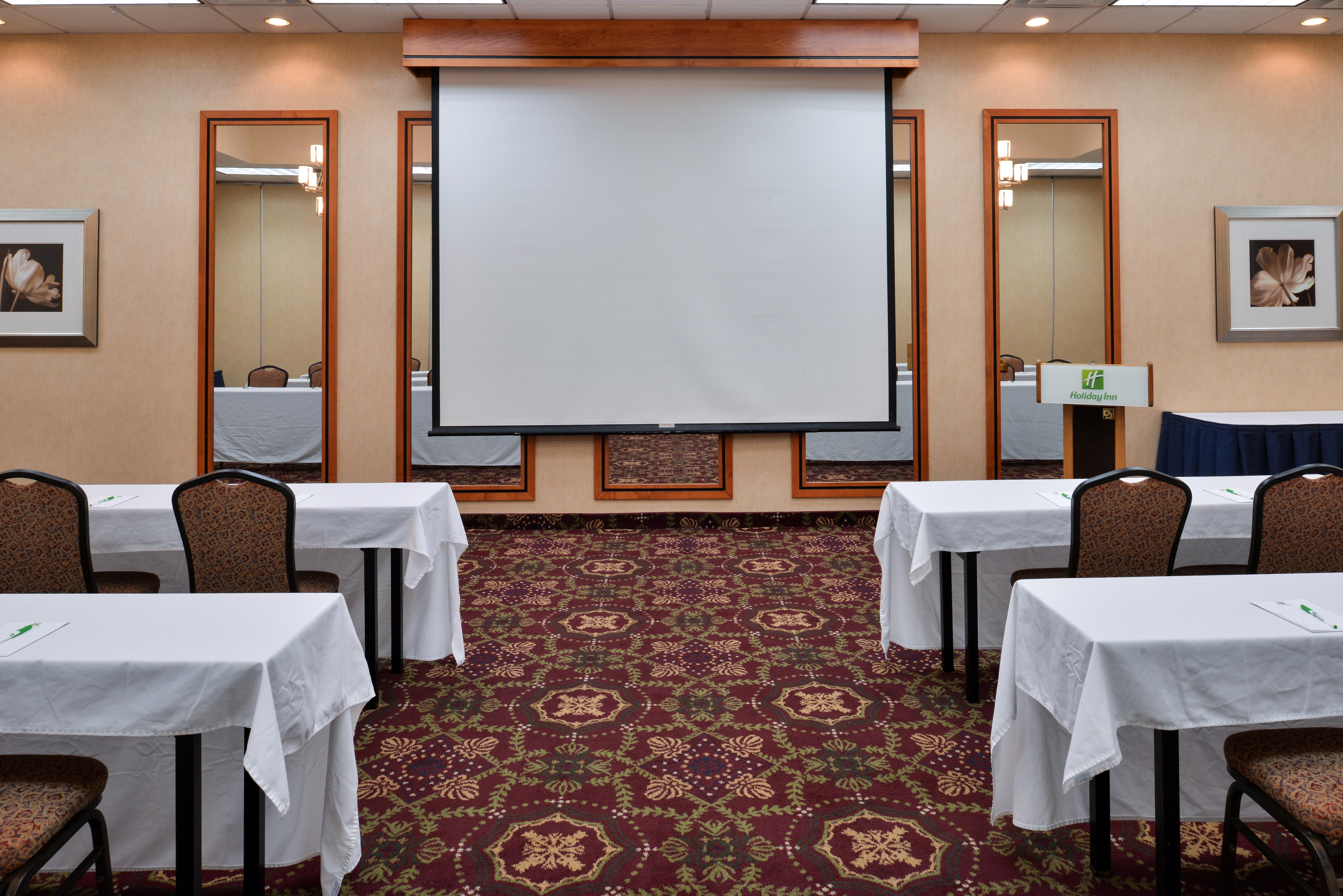 Holiday Inn Martinsburg By Ihg Екстер'єр фото