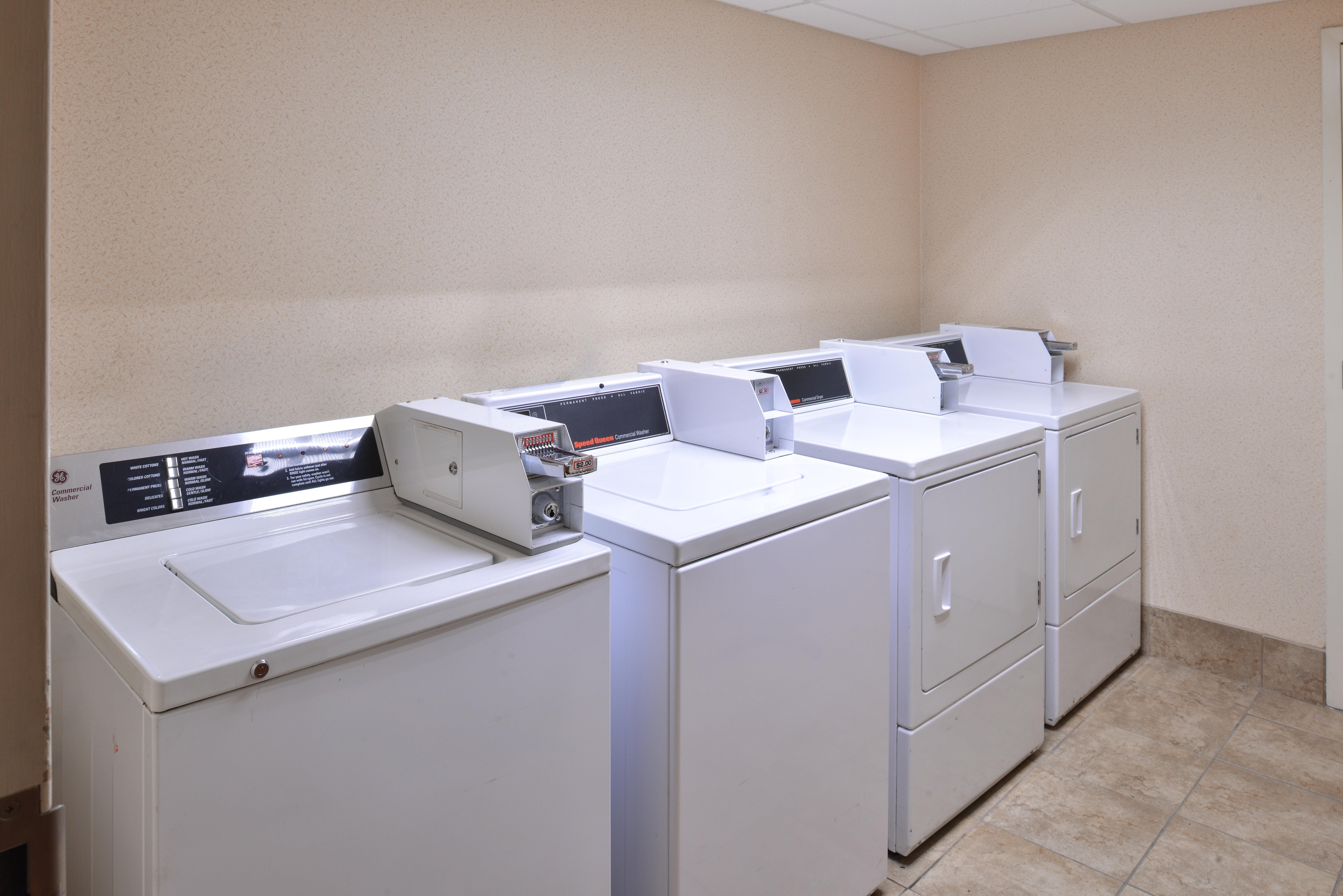 Holiday Inn Martinsburg By Ihg Екстер'єр фото